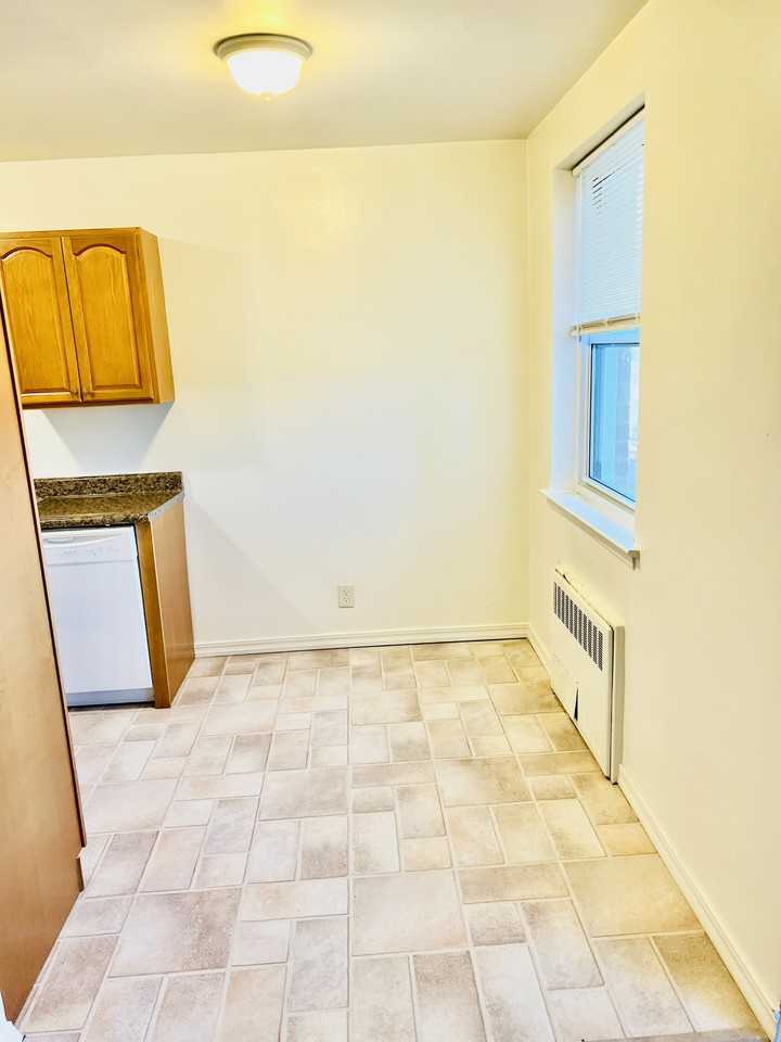 70 Croton Ave #6E - Photo 2 of 10