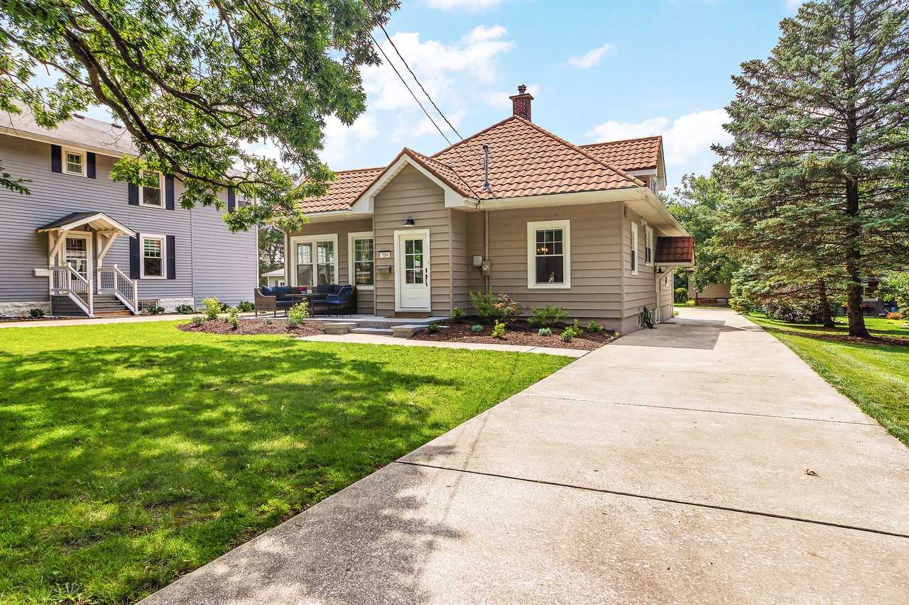 724 Warner Avenue #NA - Photo 2 of 33