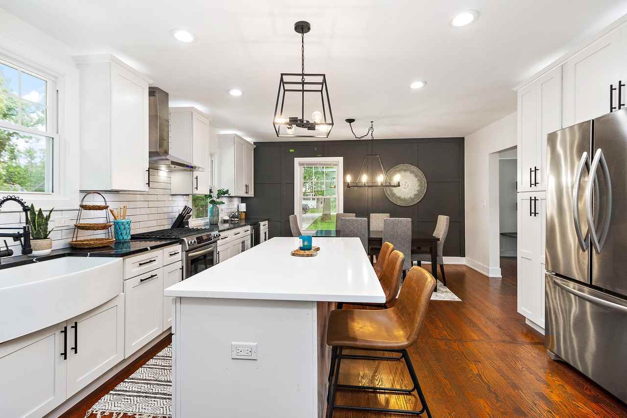 724 Warner Avenue #NA - Photo 6 of 33