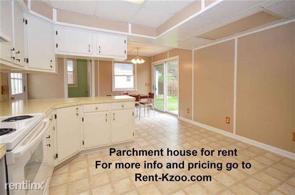 330 N Riverview Dr - Photo 3 of 3