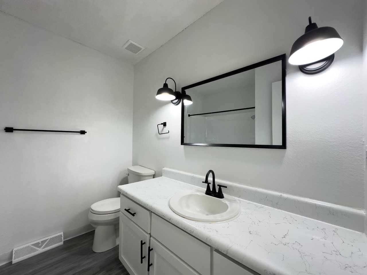 Kingsridge East Apartments - Photo 7 of 32