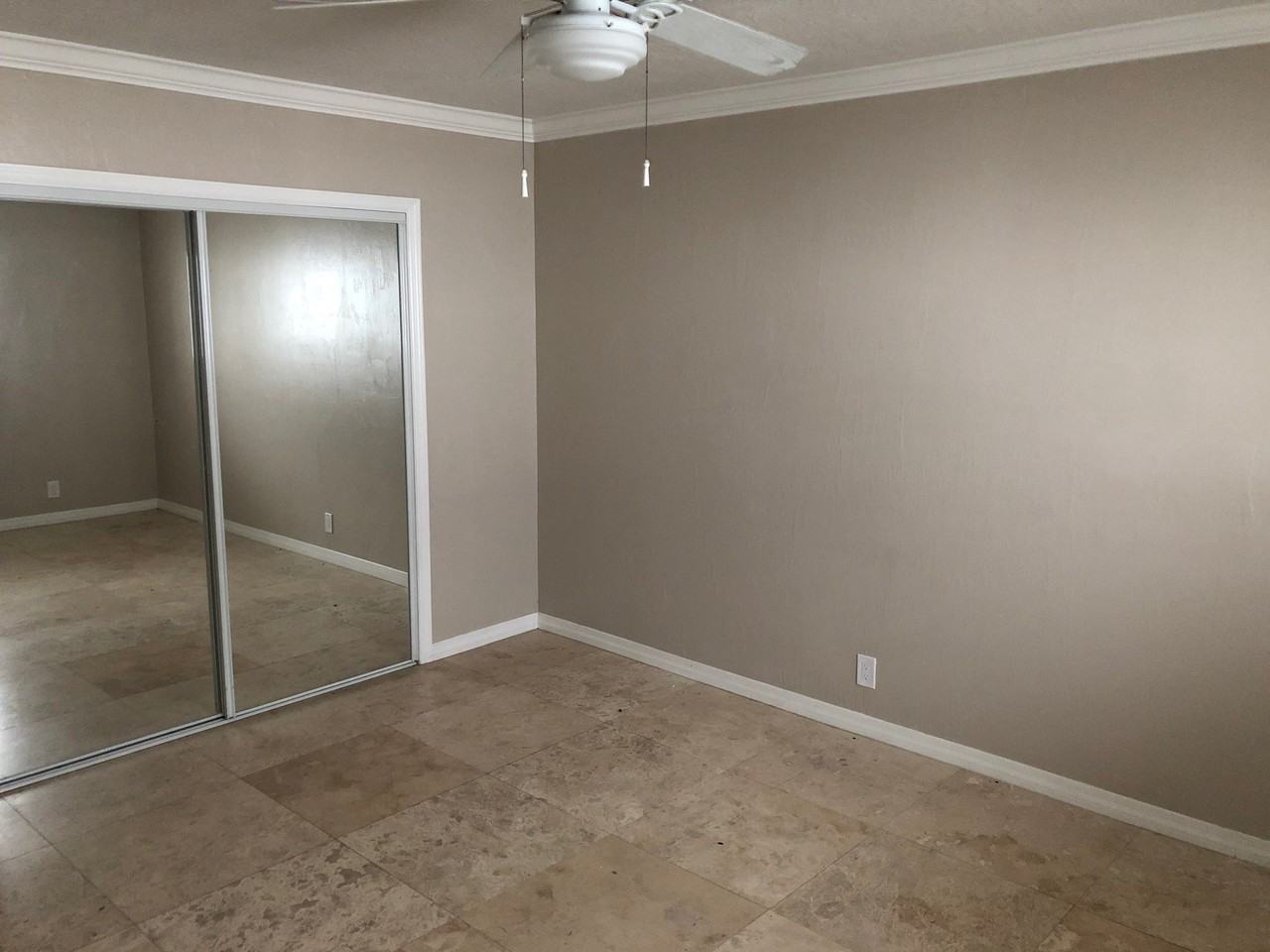 1492 HOLLY HEIGHTS DRUnit 24 #24 - Photo 4 of 8