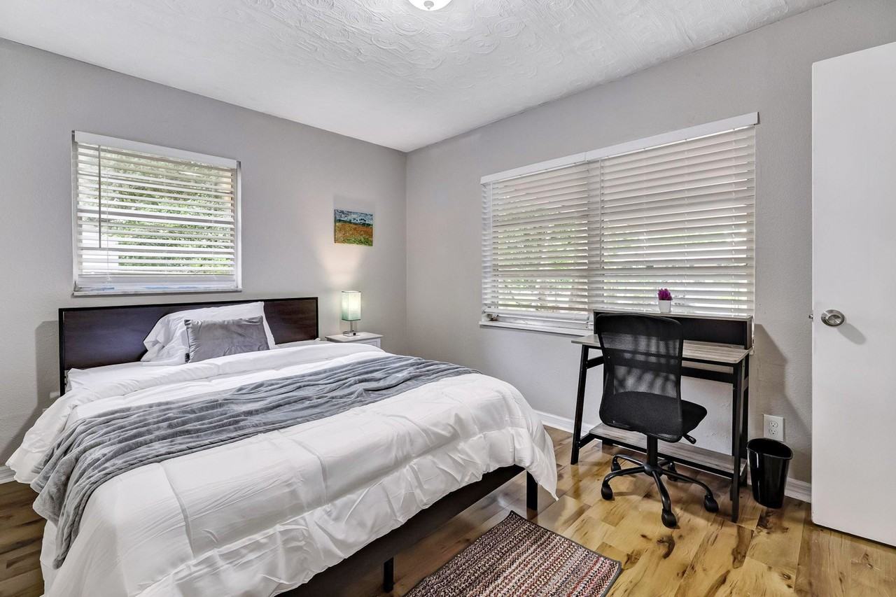 Ridgeway Rd N - Photo 6 of 8