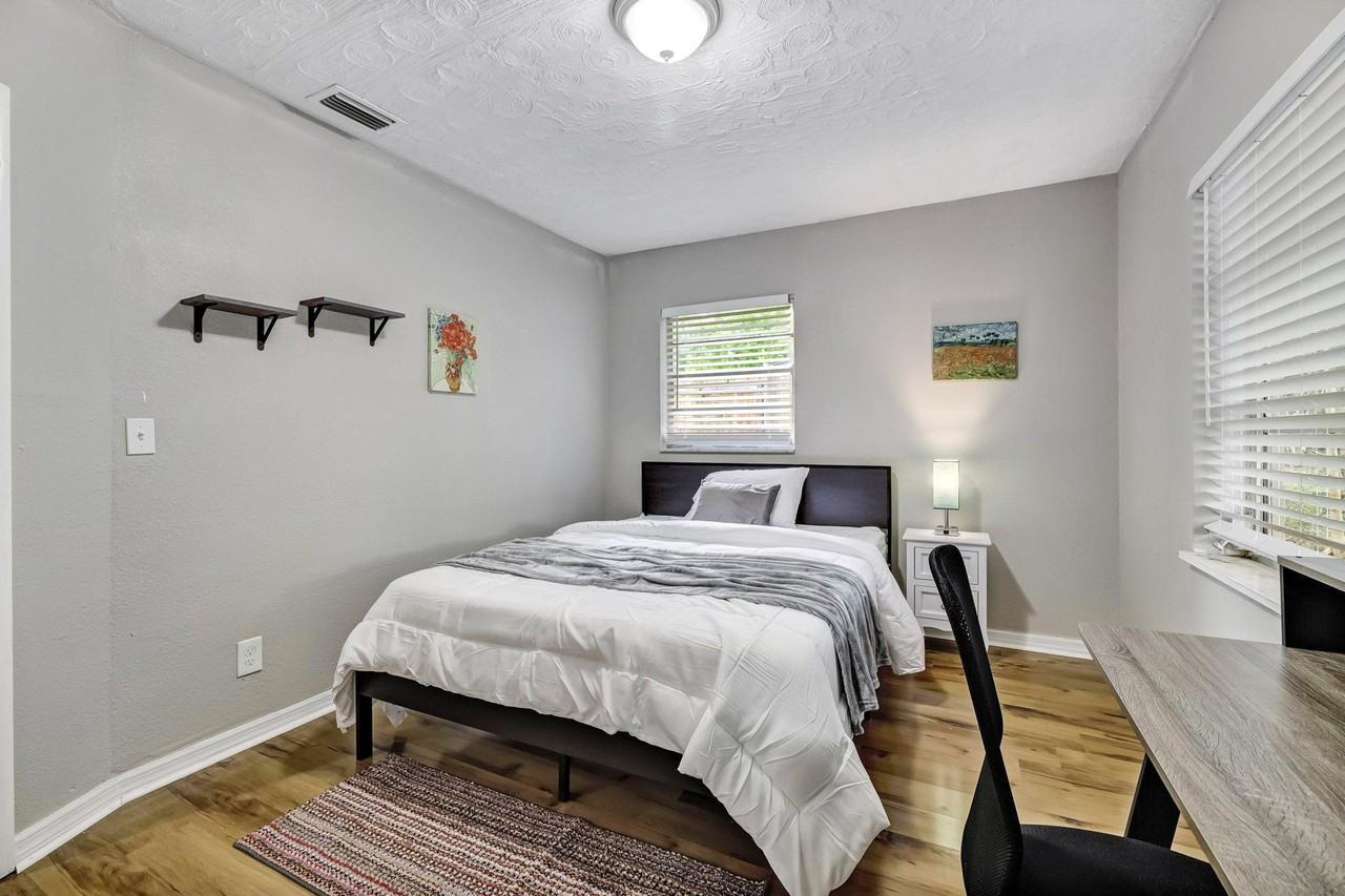 Ridgeway Rd N - Photo 7 of 8