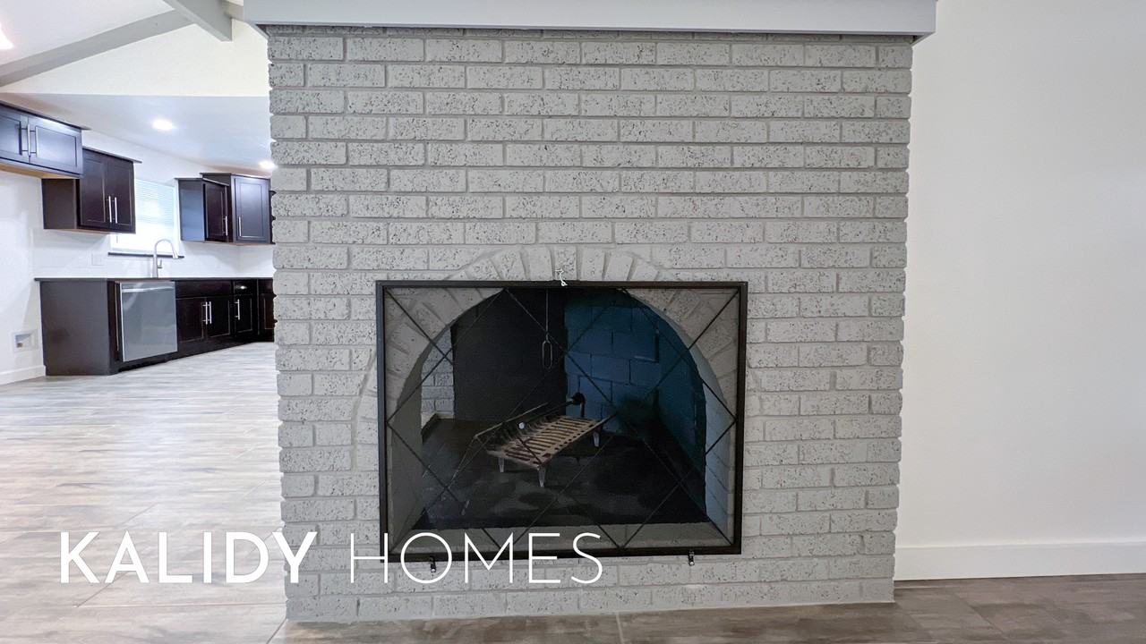 2808 Sw 88th St #1 - Photo 7 of 36