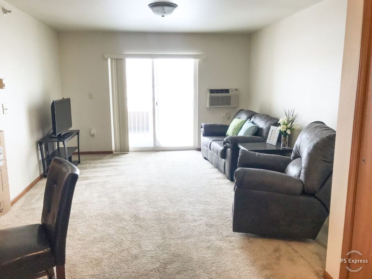 Parkview Apartments - Photo 3 of 9