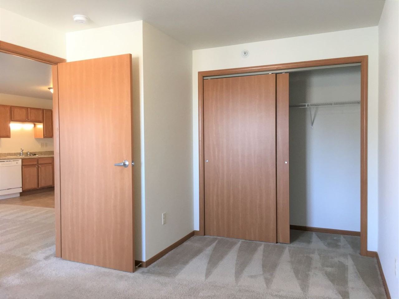 Parkview Apartments - Photo 4 of 9