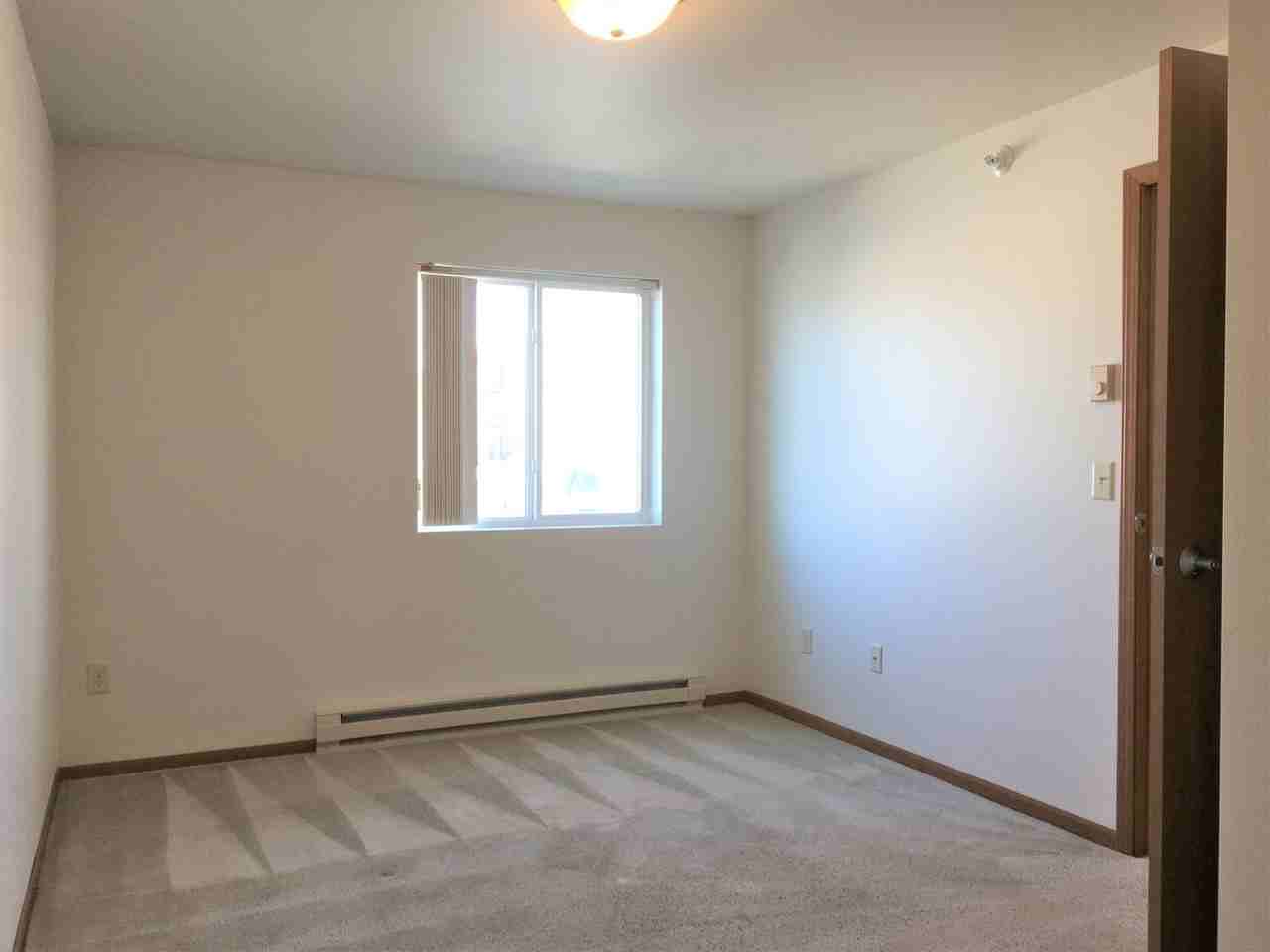 Parkview Apartments - Photo 6 of 9