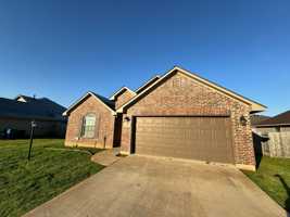 featured image of 339 Camden Hl