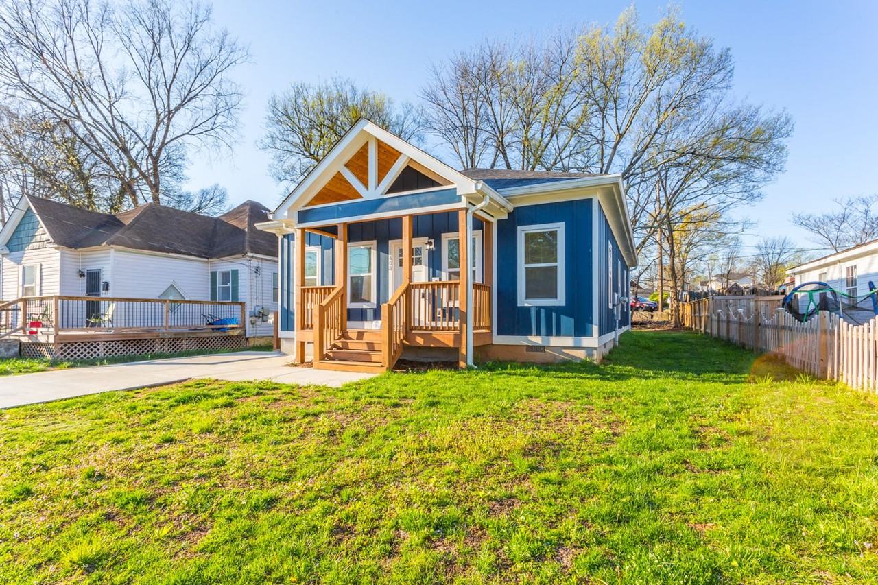 1608 Oak St - Photo 4 of 50