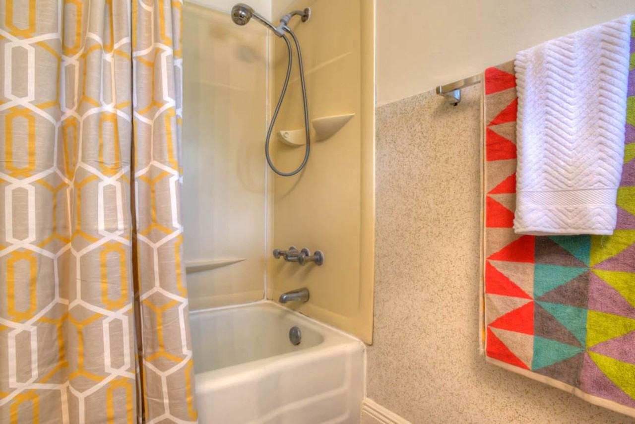 3011 Whitis - Photo 7 of 9