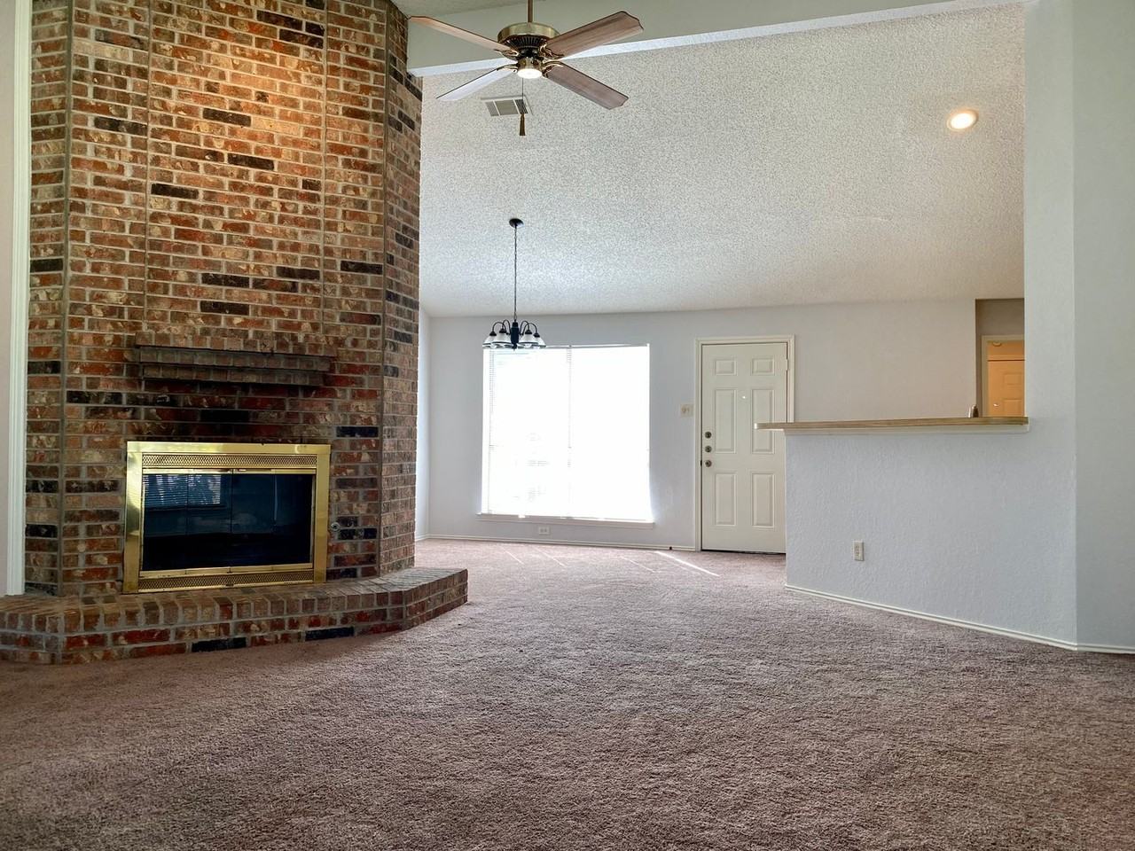 322 Quail Hollow Dr - Photo 5 of 8