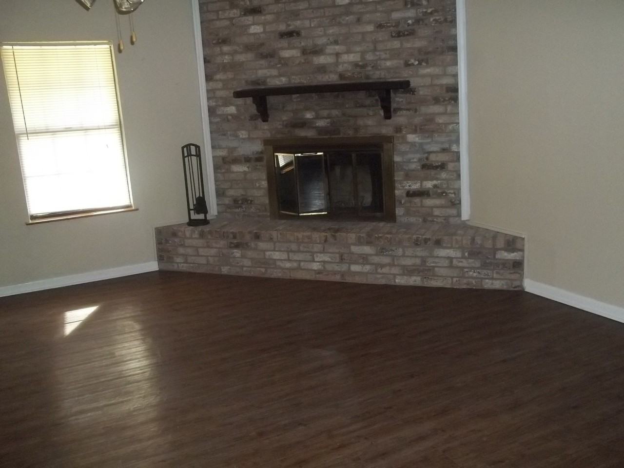 2675 40th St Se - Photo 3 of 12