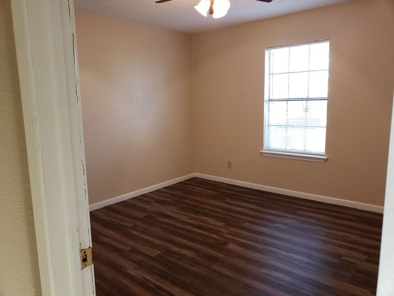 2675 40th St Se - Photo 6 of 12