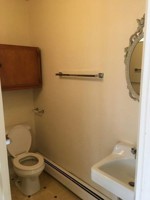 featured image of 637 E Gorham St