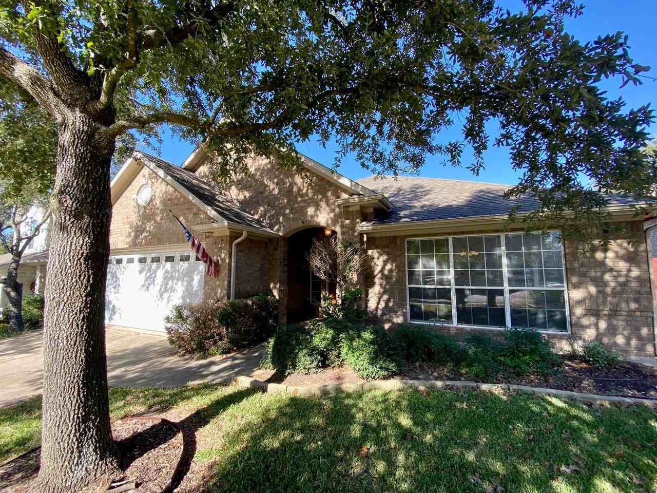 3826 Pine Needle Ln - Photo 2 of 36