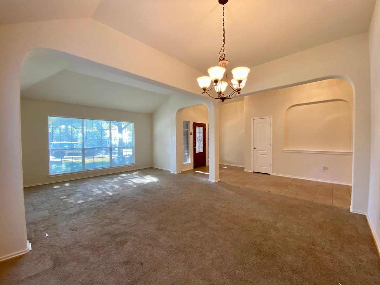 3826 Pine Needle Ln - Photo 3 of 36