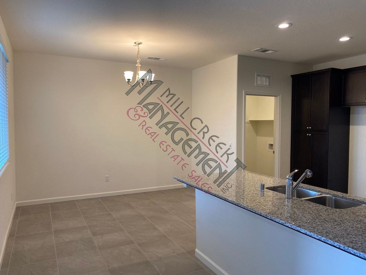 344 W Kimball Ave - Photo 3 of 18