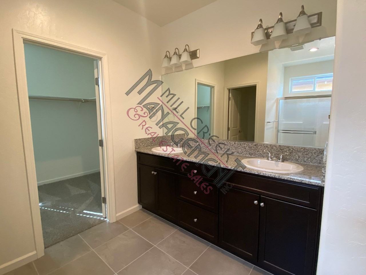 344 W Kimball Ave - Photo 7 of 18