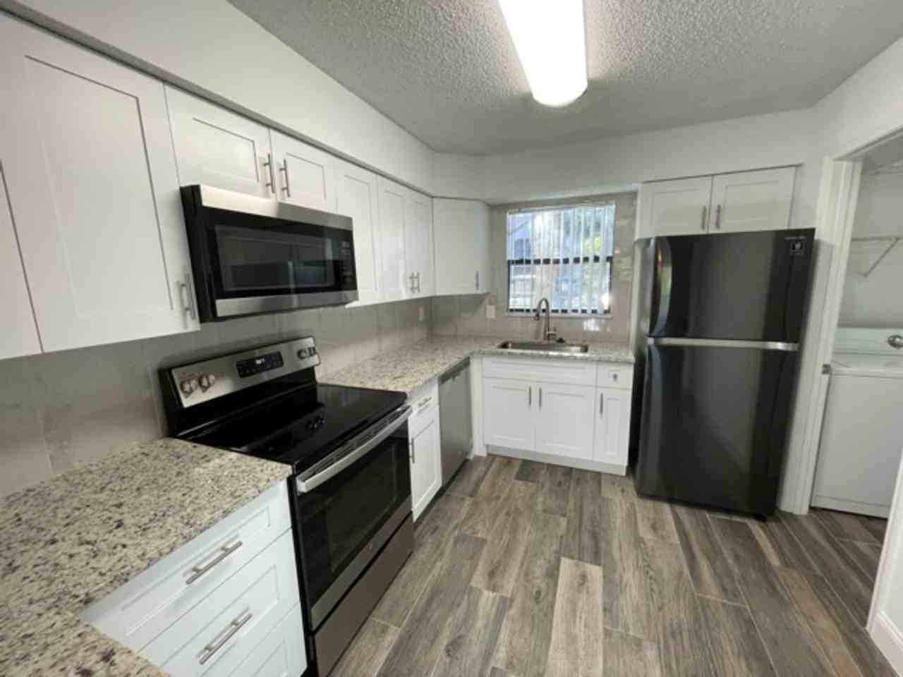 2190 Arbour Walk Cir #2216 - Photo 3 of 21
