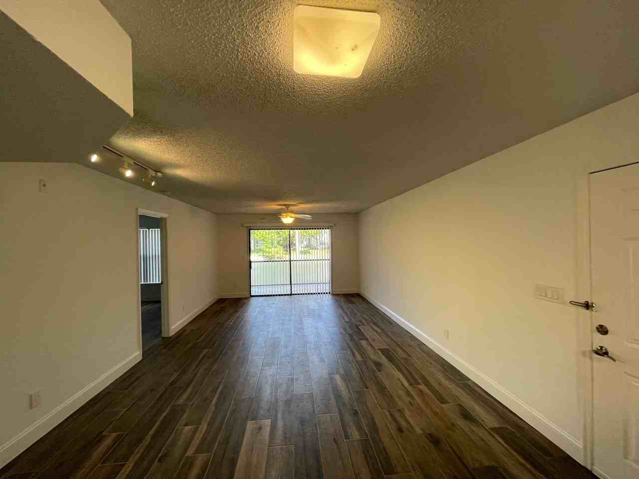 2190 Arbour Walk Cir #2216 - Photo 7 of 21