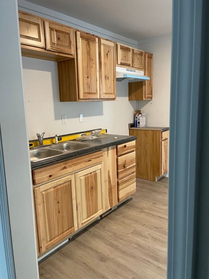 2455 N Broadway Ave - Photo 4 of 21