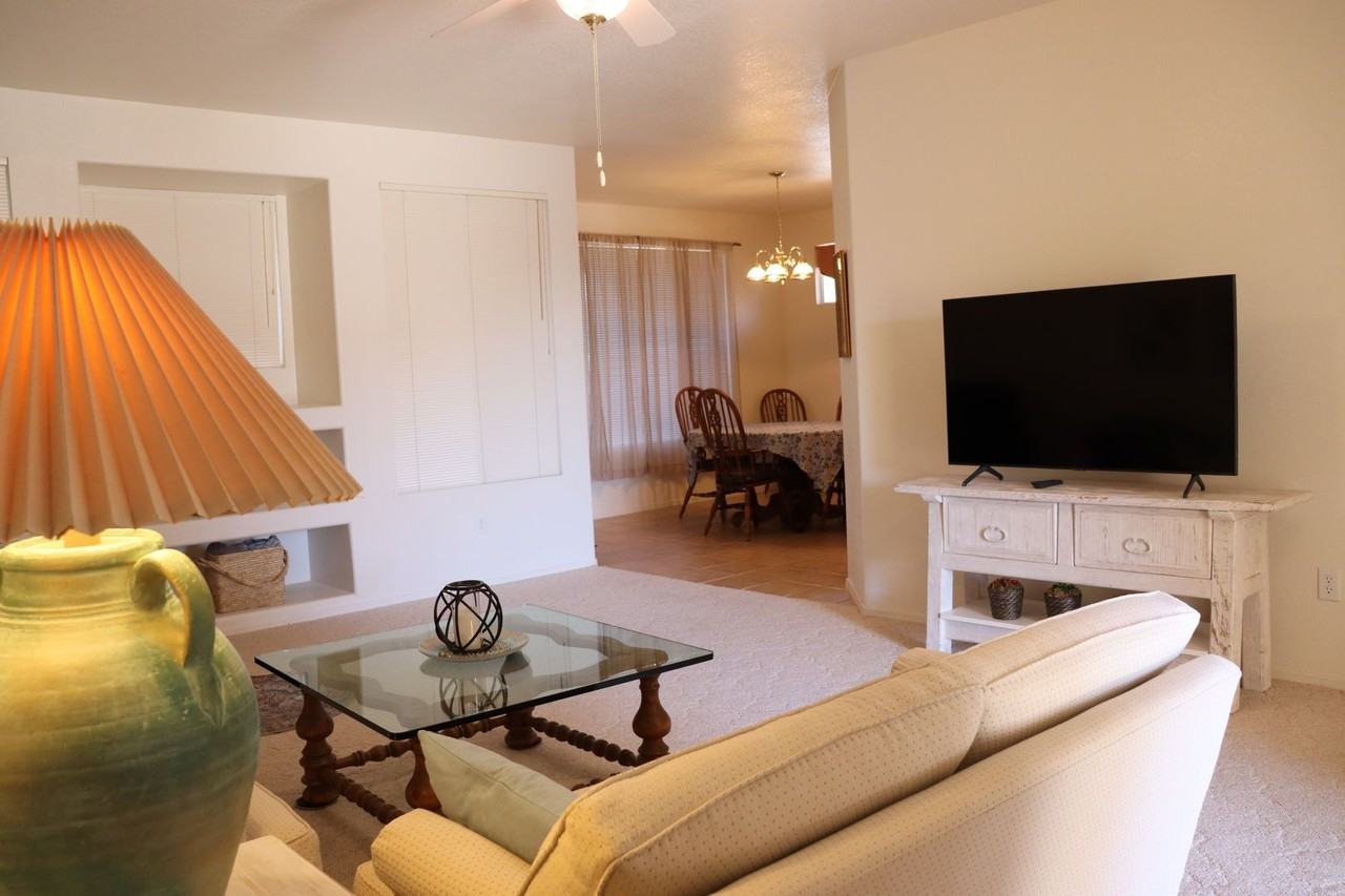 3036 Softwind Dr - Photo 4 of 21