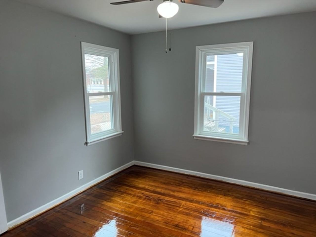 808 N Elm St - Photo 5 of 20