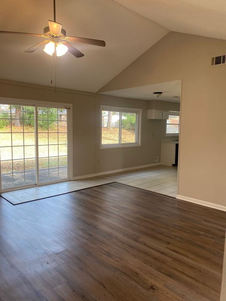 926 Oaklawn Pl - Photo 4 of 16