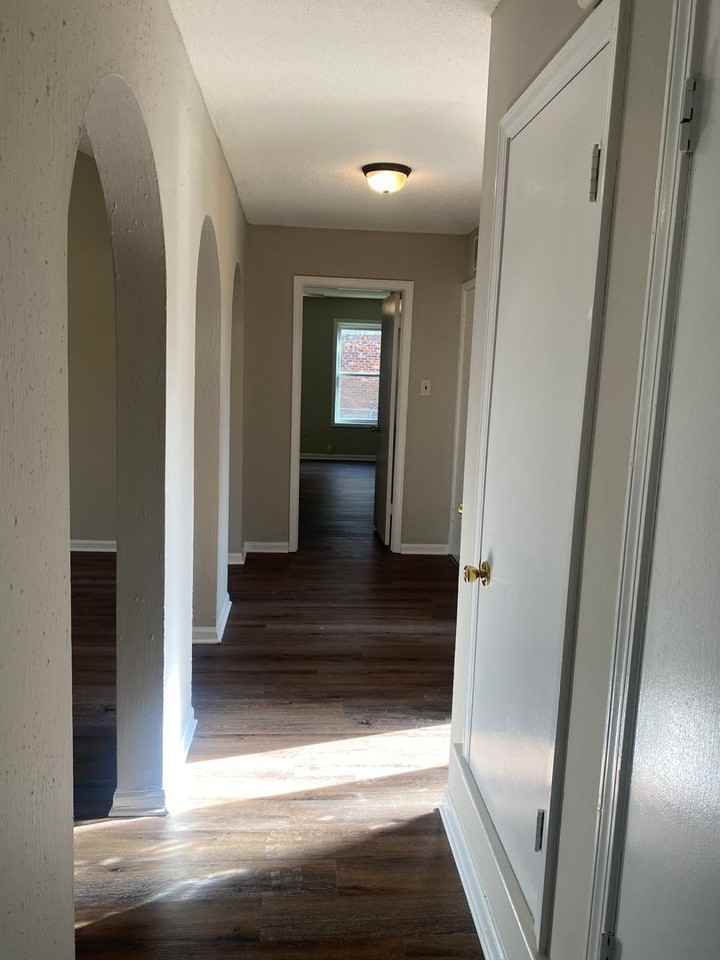 926 Oaklawn Pl - Photo 5 of 16