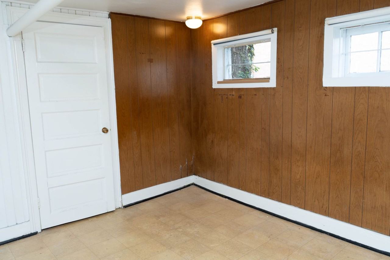 620 Ridge St #B - Photo 2 of 10