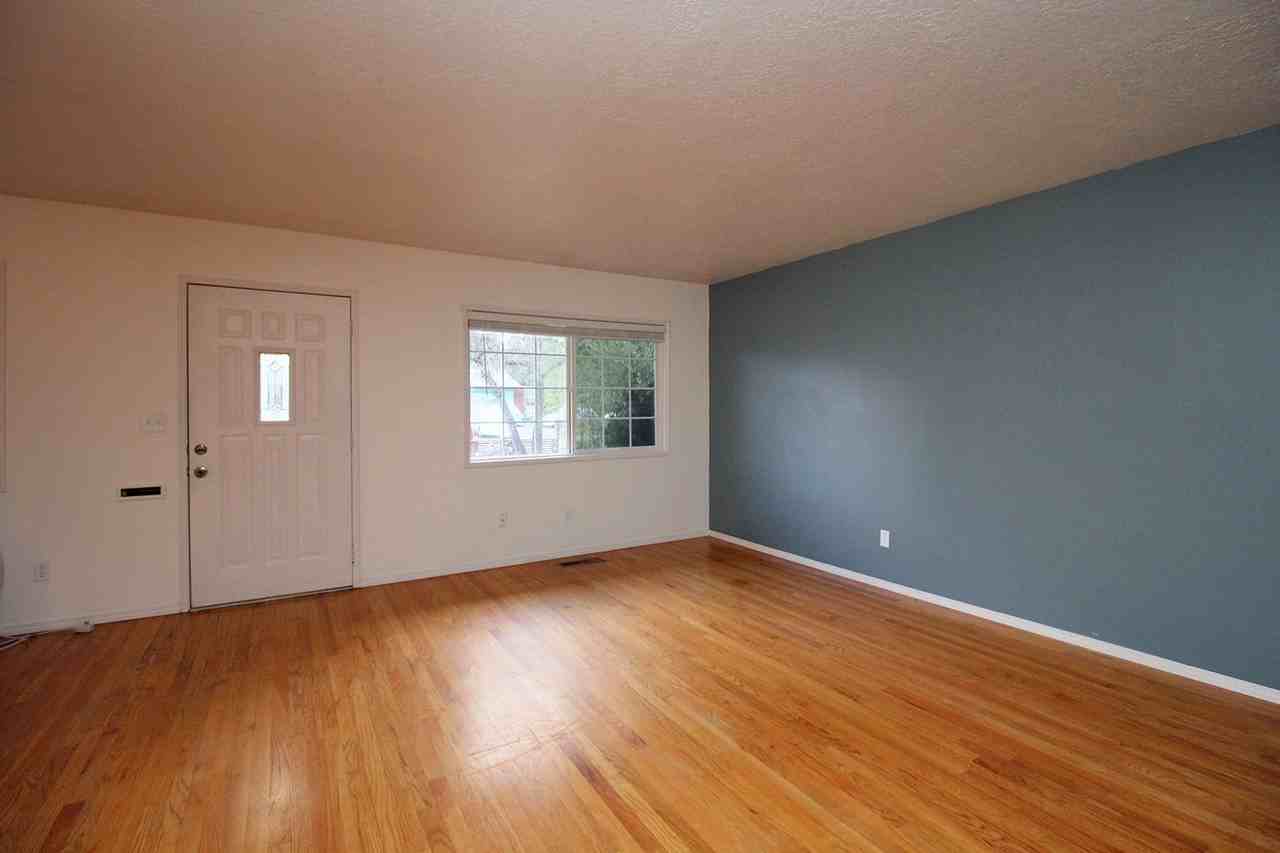 5611 Ne Skidmore St - Photo 4 of 31