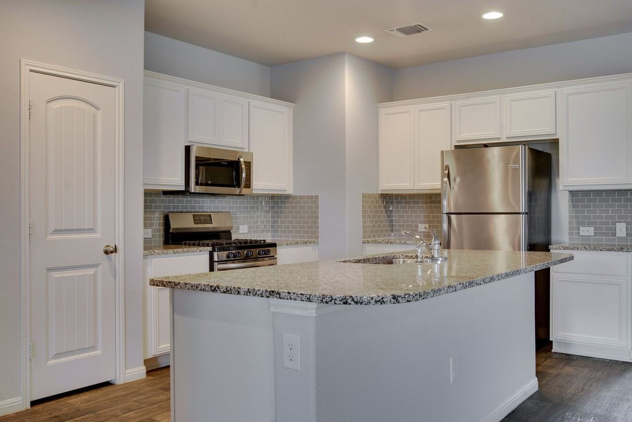 14222 Handel Dr #7B - Photo 4 of 21