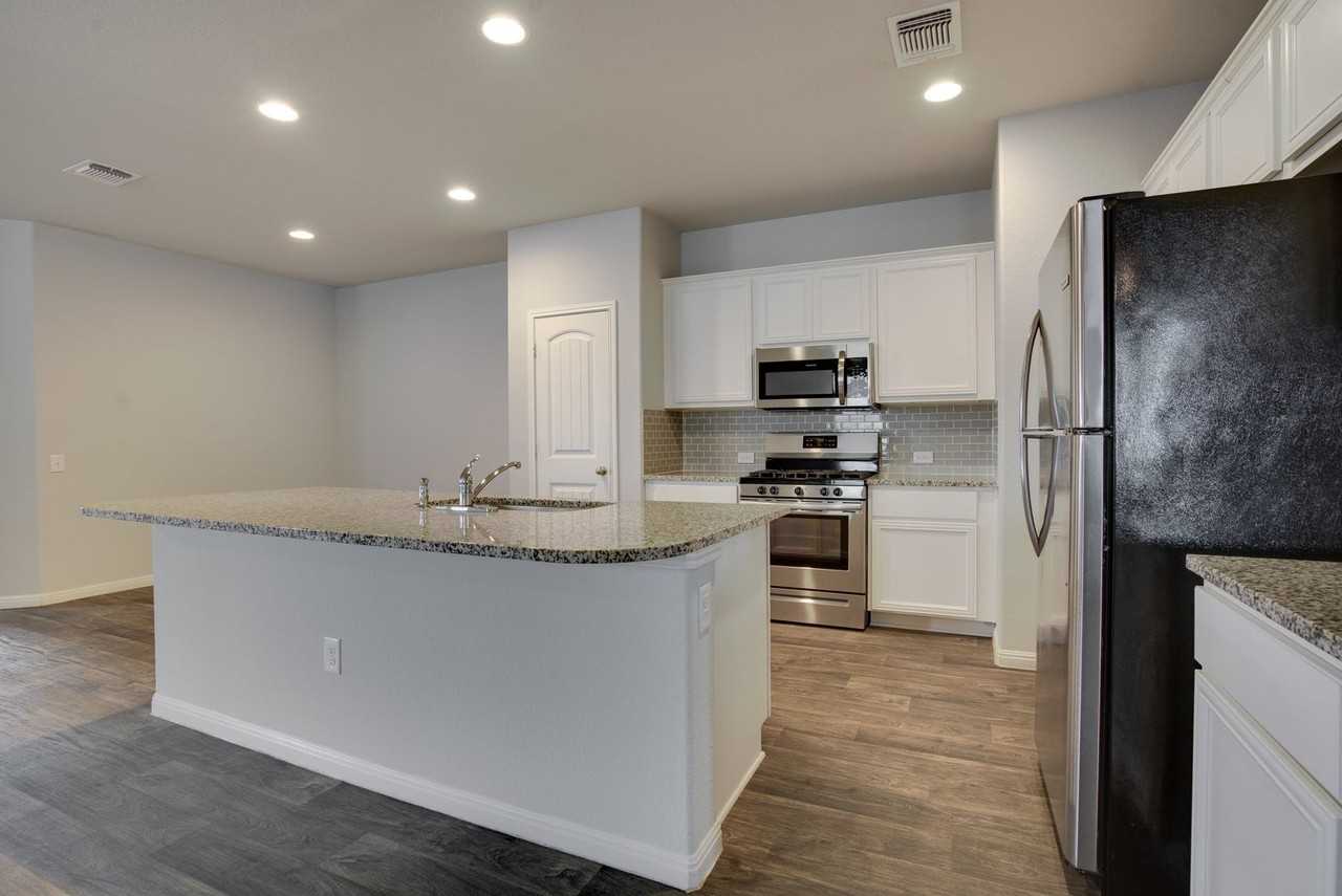 14222 Handel Dr #7B - Photo 7 of 21