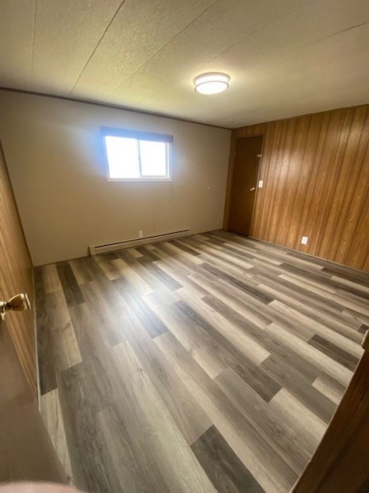 346 Frost Ln - Photo 3 of 24