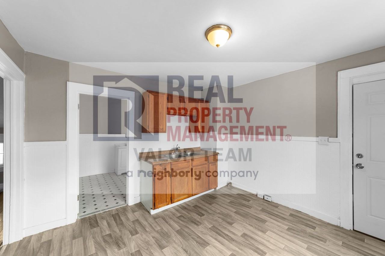 3439 W 65th St, - Photo 2 of 12