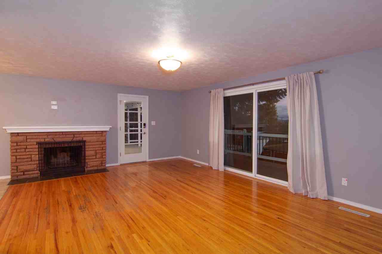 2715 W Dell Dr - Photo 2 of 30