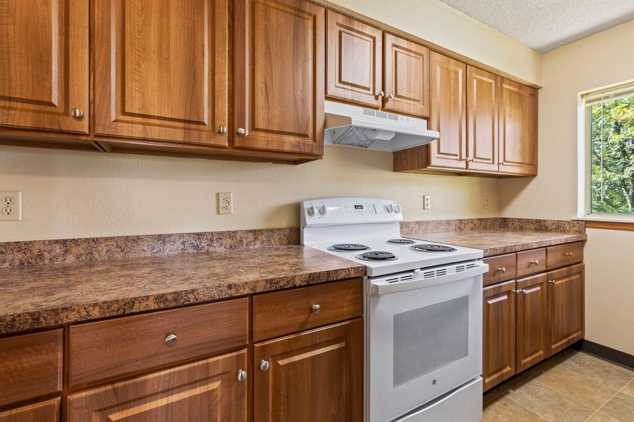 Fairway Meadows Associates LLP - Photo 4 of 10