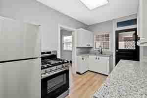 featured image of 801 Frank St