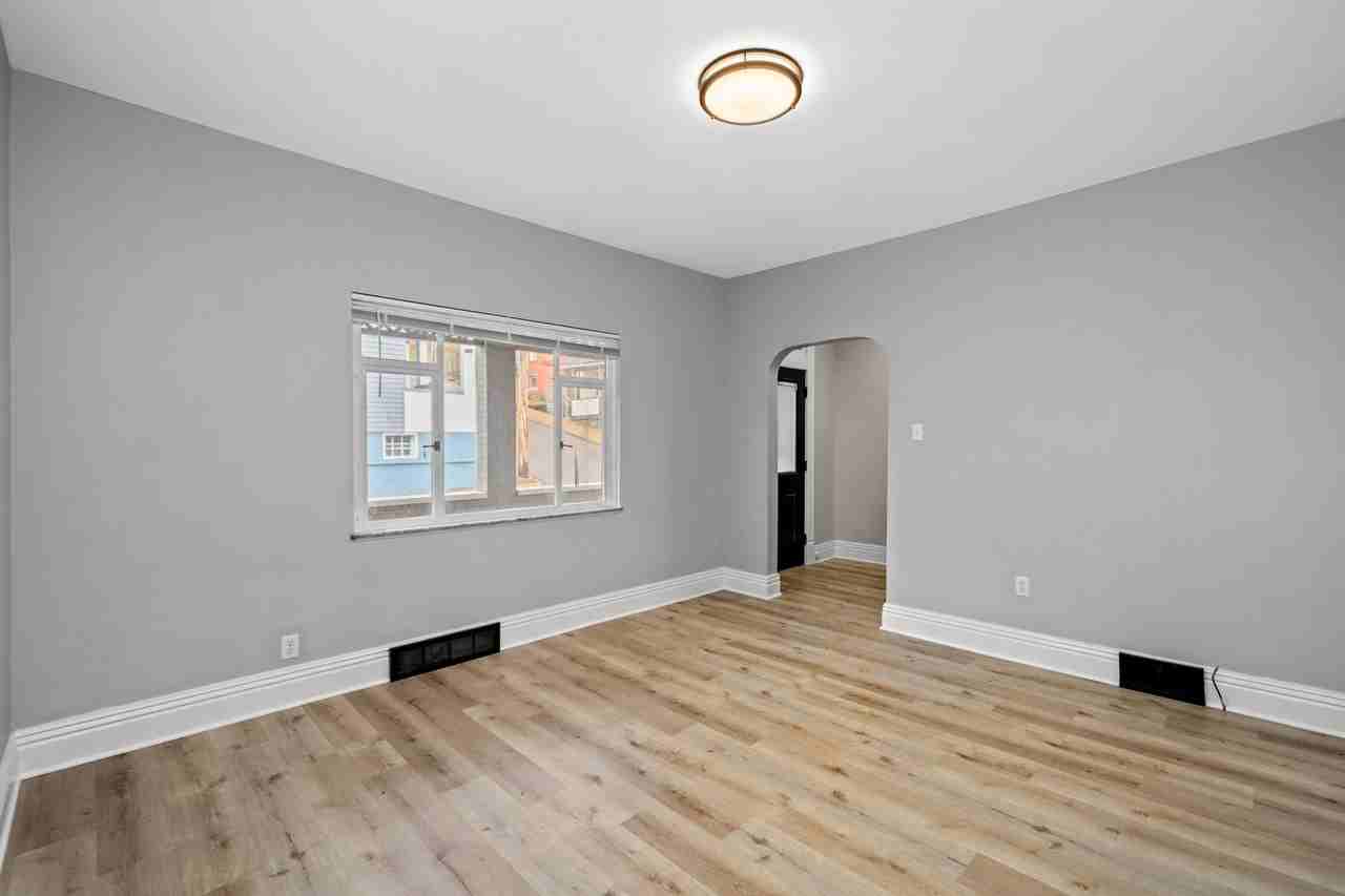 801 Frank St - Photo 3 of 28