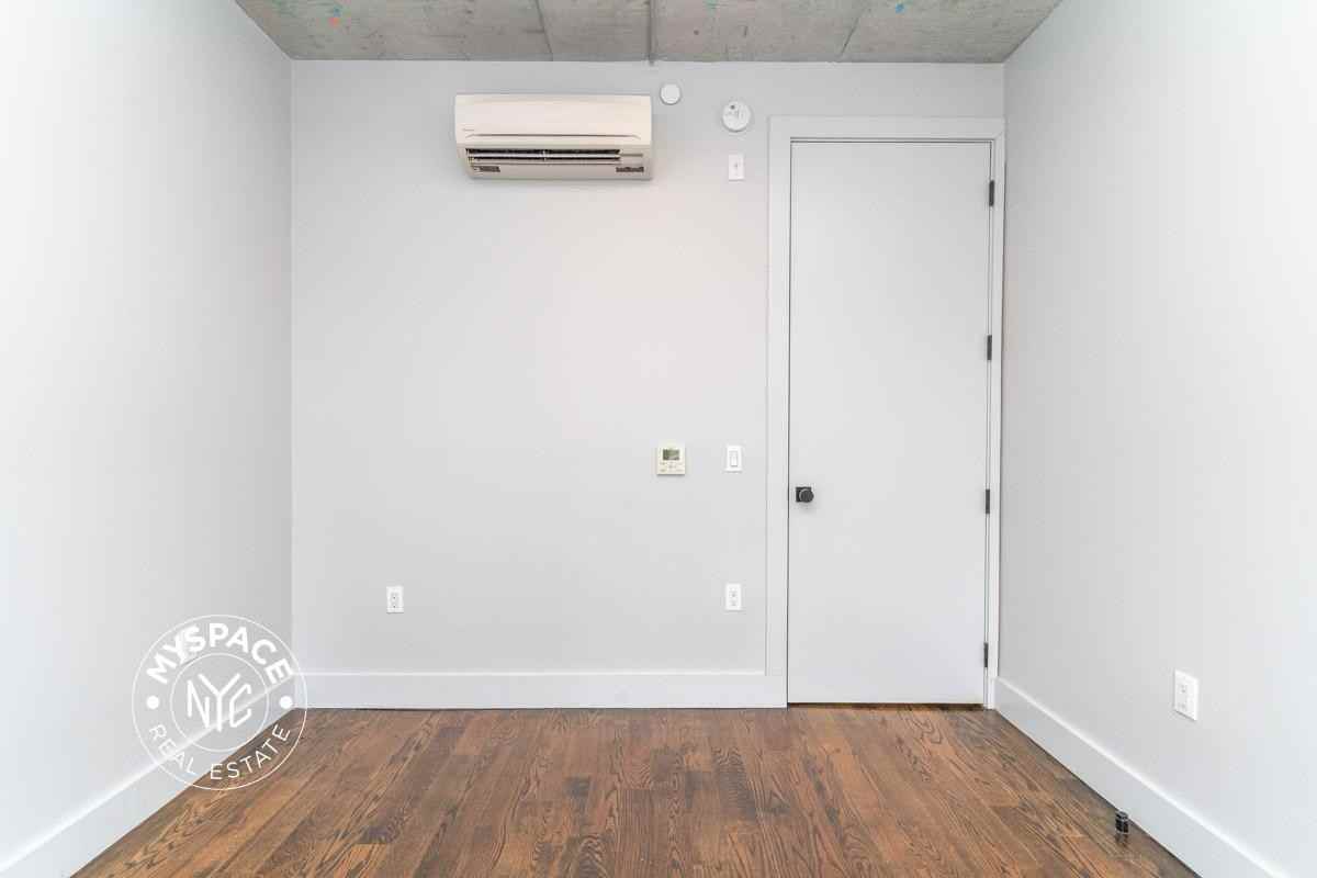 3119 37th St #4D - Photo 7 of 31