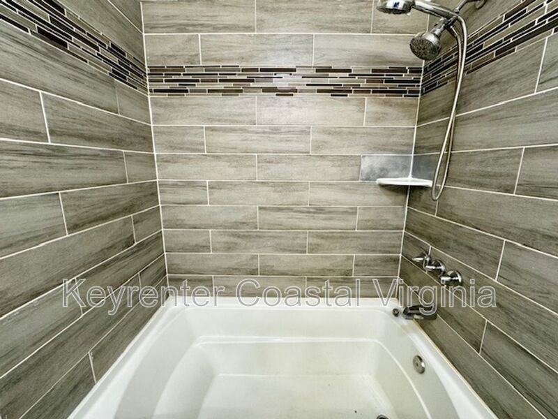 1879 White Marsh Rd - Photo 7 of 11