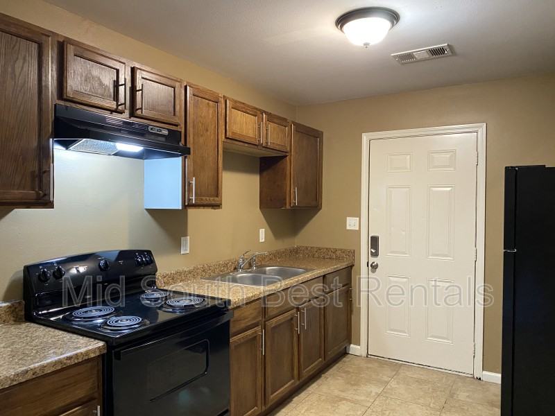 1722 S Cross St - Photo 3 of 6