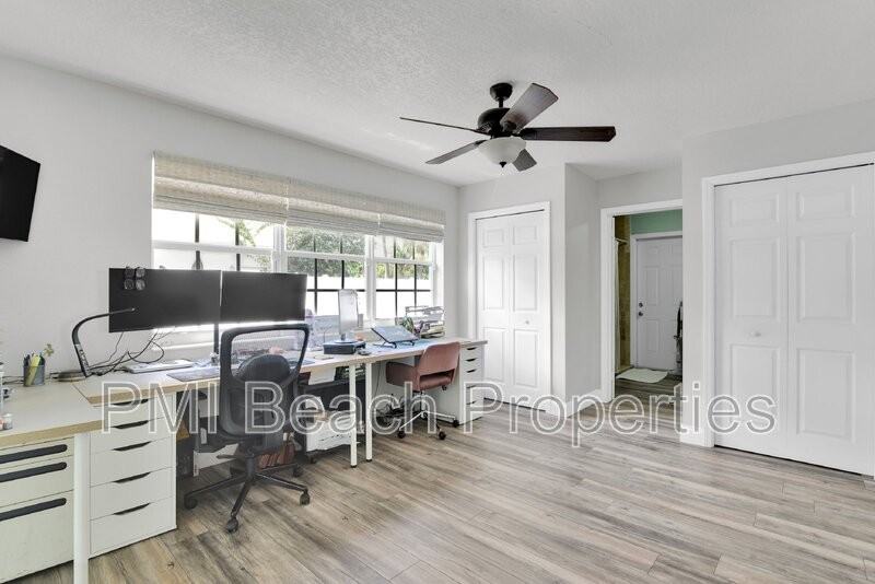 109 16th Ave S - Photo 3 of 23