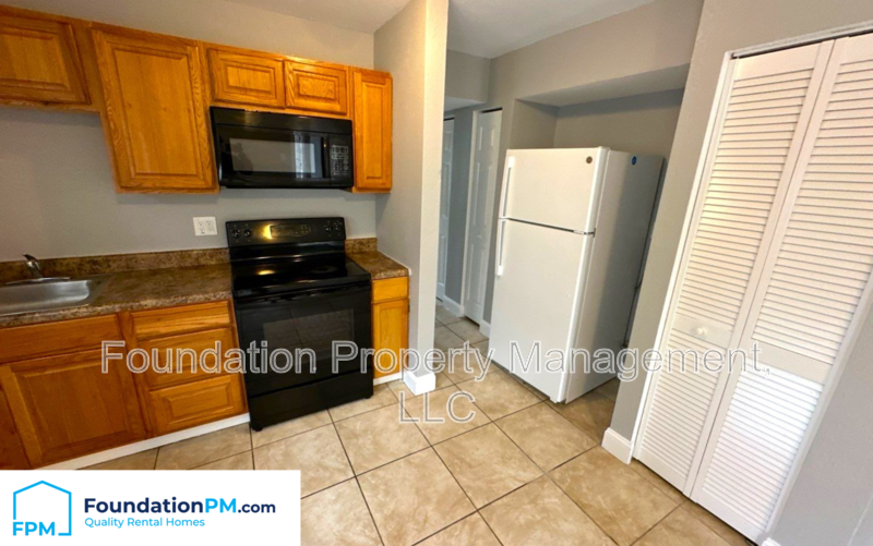 1165 Krayer Street1 - Photo 5 of 10