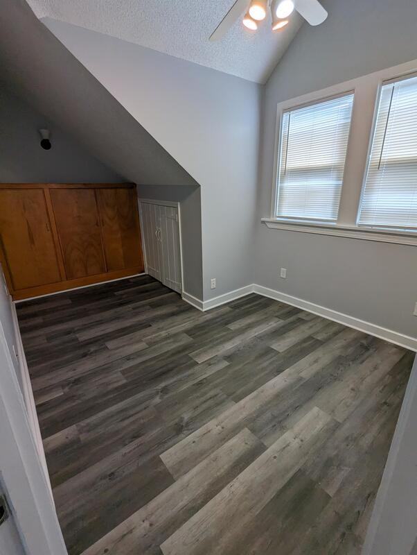 359 Oak St - Photo 7 of 9