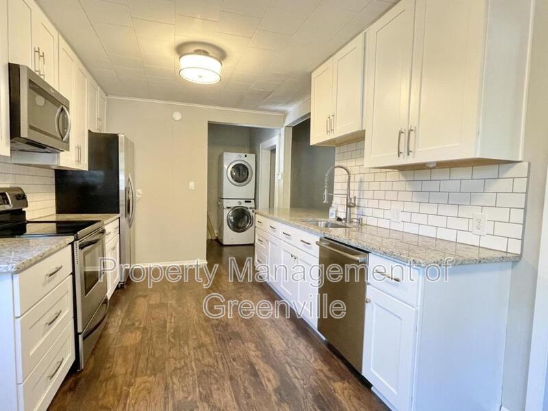 301 Rogers Ave - Photo 5 of 18