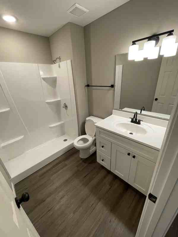 934 Illinois St - Photo 4 of 8