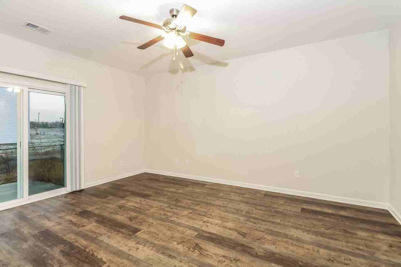 2944 Old Field Rd - Photo 5 of 17