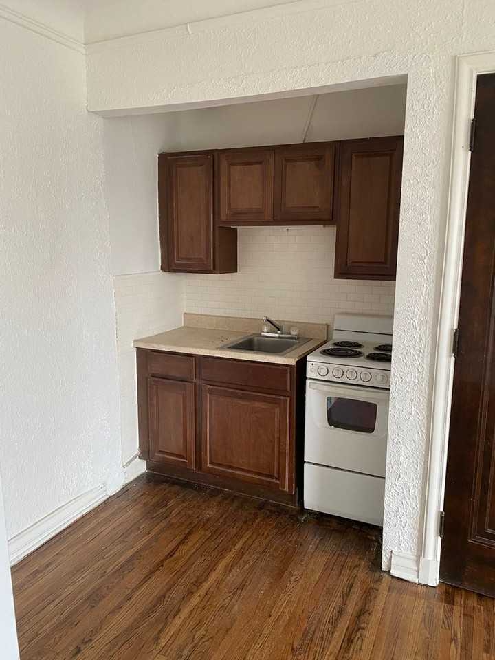 120 Glynn Ct. - FDR Seward Glynn - Photo 5 of 30